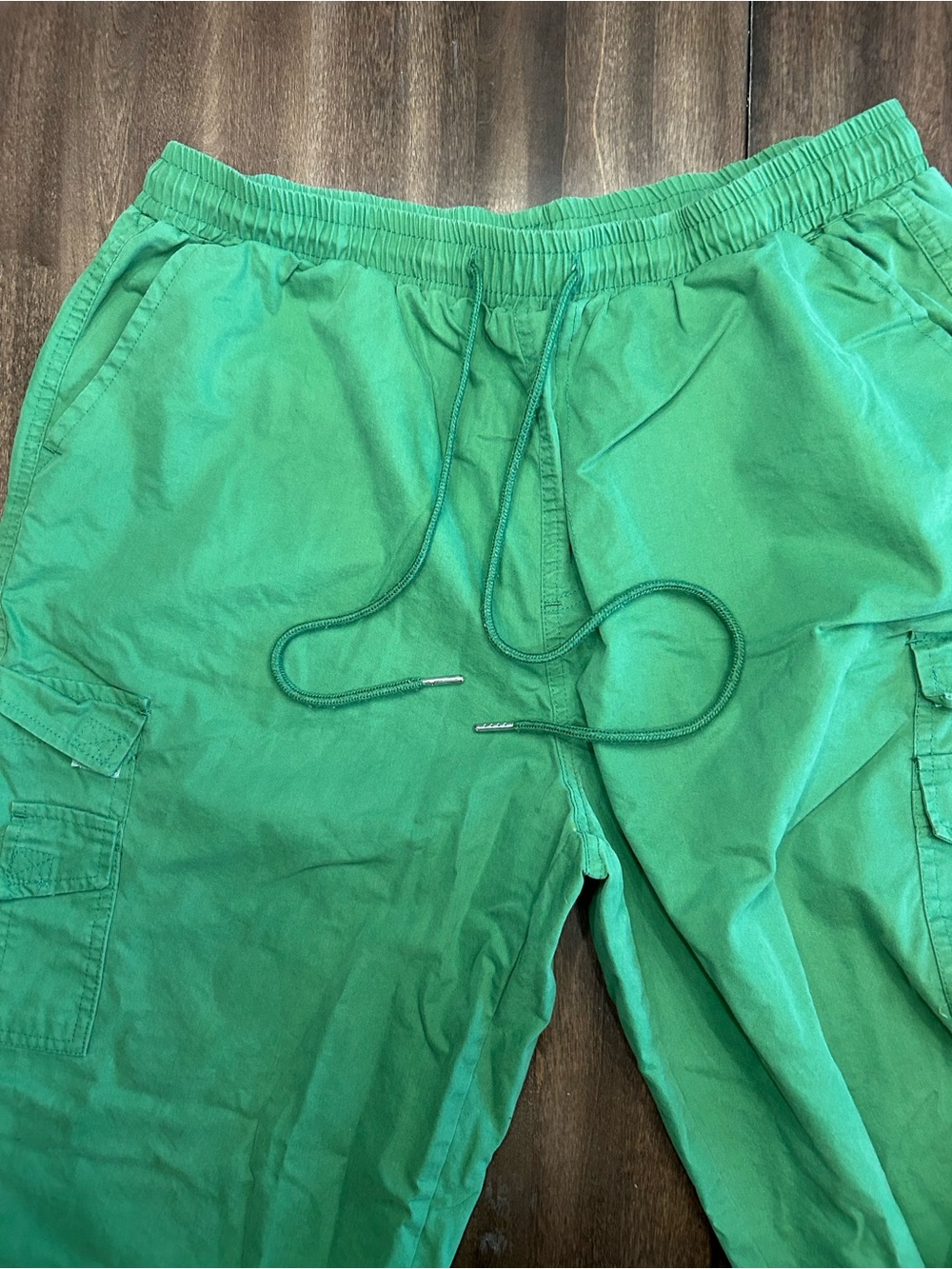 Forever 21 Women’s Wide Leg Cargo Pants in Green